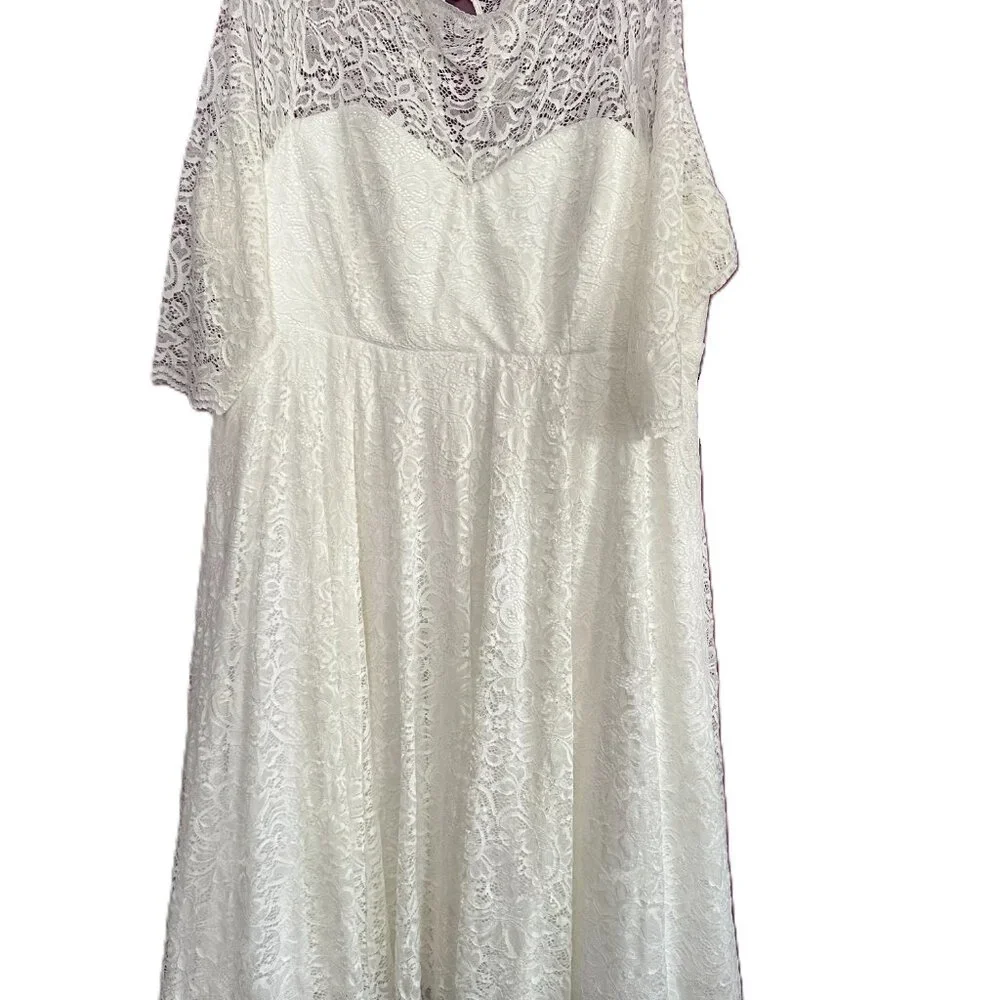 Plus Size Torrid Ivory Lace Tea-Length Wedding Dress Size 24 and Size 18 - Picture 5 of 13
